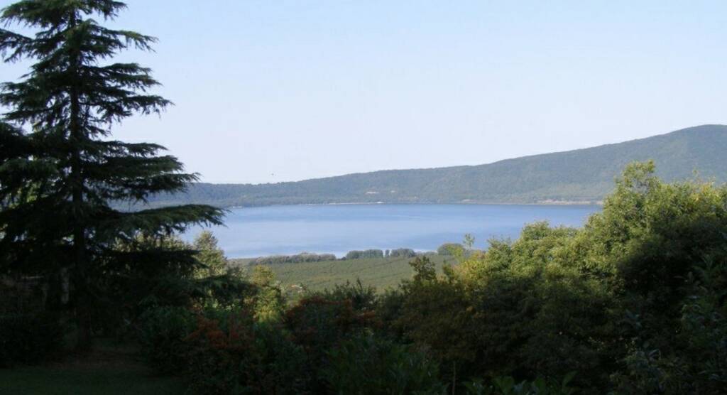 M5S: “La Regione chiarisca i rischi per l’acqua potabile proveniente dal Lago di Vico”