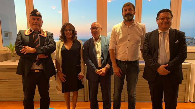 L’ambasciatrice della Colombia in visita a Fiumicino