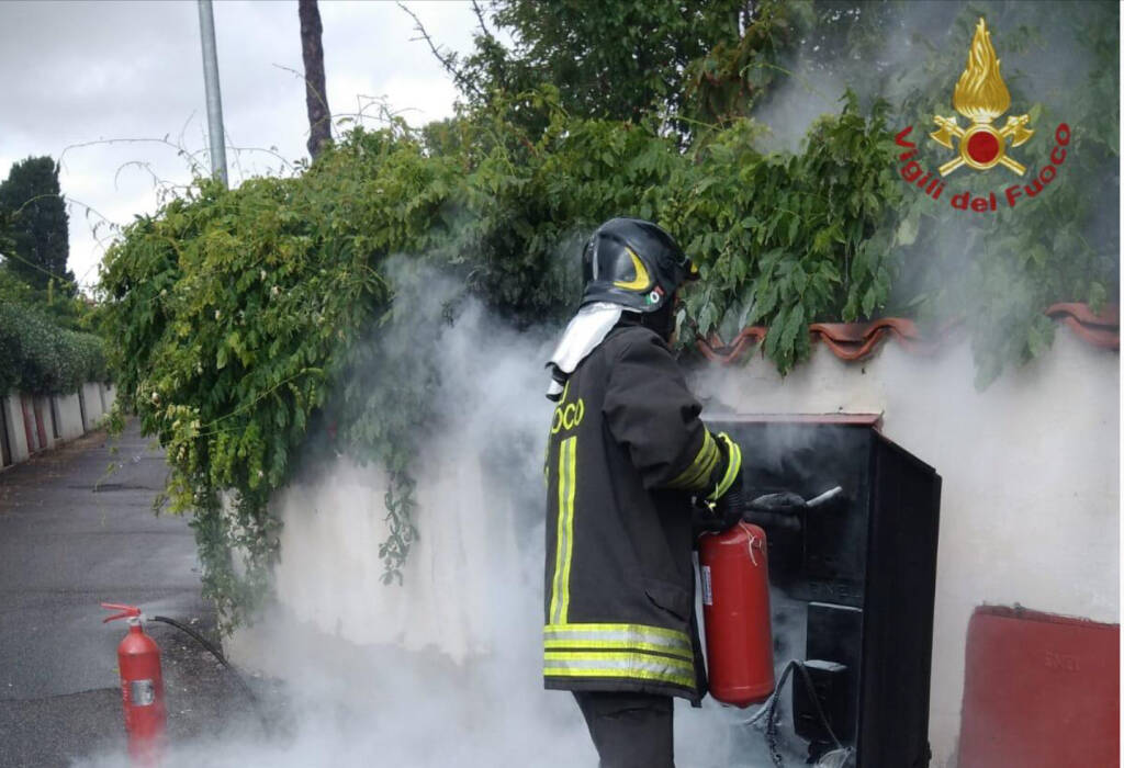 Contatori in fiamme durante il temporale, paura a Cerenova