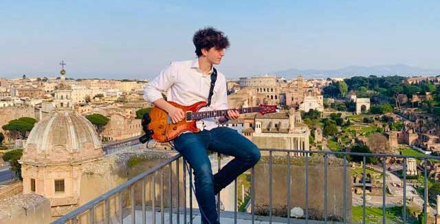 Serenata per l’Italia, da Piazza Navona. Jacopo Mastrangelo: “La mia musica per la speranza”