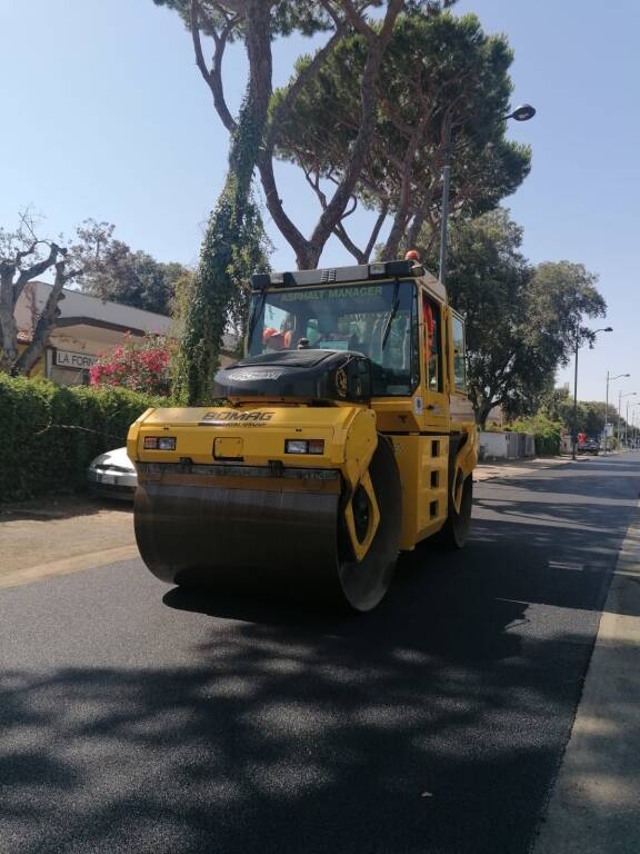 Fregene, Caroccia: “In corso i lavori di asfaltatura su via Castellammare”