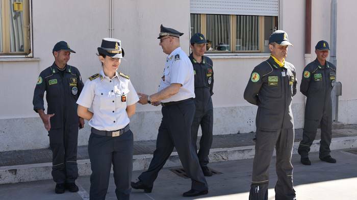 GdF, il Comandante regionale del Lazio in visita alla sezione aerea di Pratica di Mare