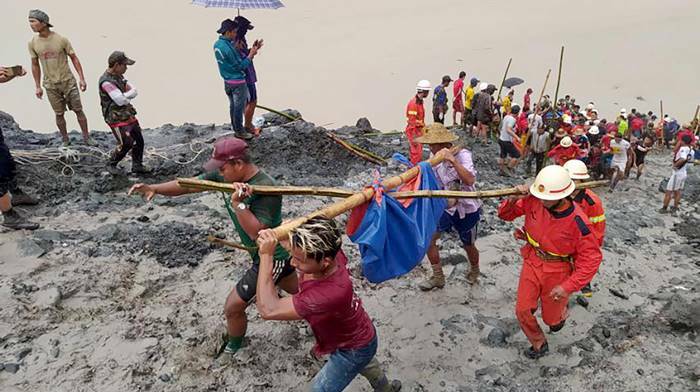 Tragedia in Myanmar, frana in una miniera di giada: oltre 100 morti