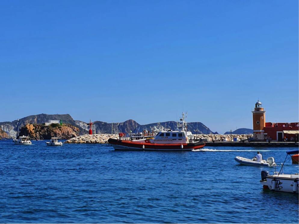 Guardia Costiera di Ponza e Ventotene: controlli a tappetto in mare e sulla costa