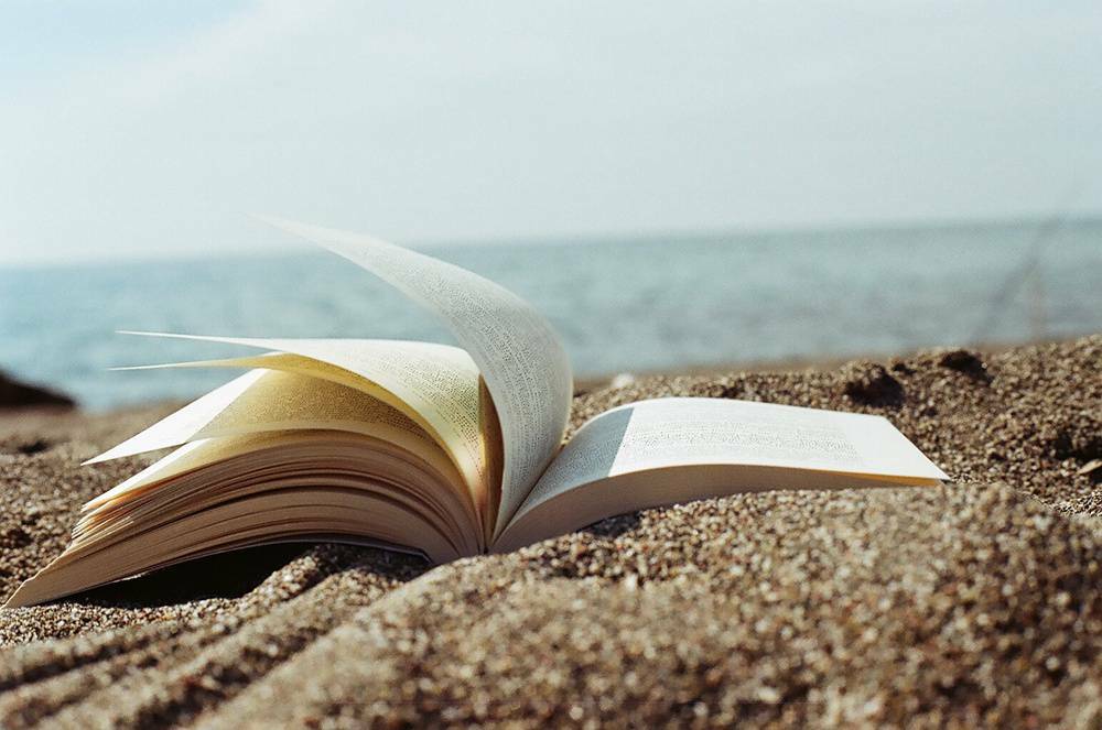 “Nati per leggere al mare” con la biblioteca di Ladispoli