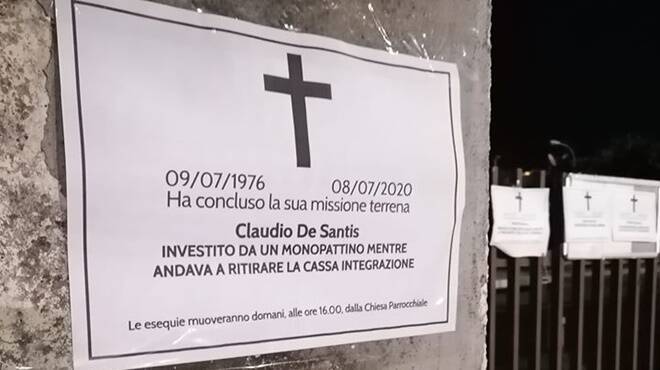 Necrologi sui cancelli dell’Inps, da Civitavecchia a Formia la protesta di CasaPound