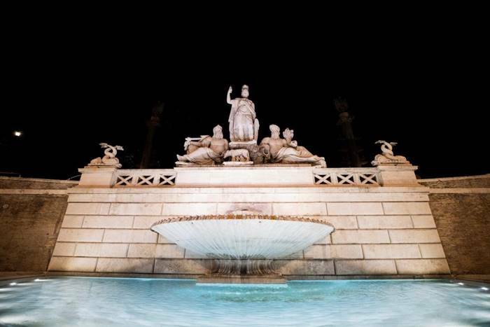 Roma, inaugurata la nuova illuminazione artistica di Piazza del Popolo