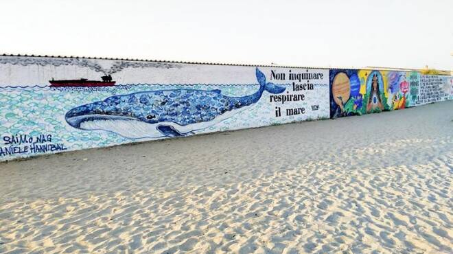 “Operazione Madre Natura”: a Focene il nuovo murales che abbraccia l’ambiente