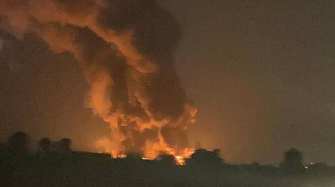 Incendio Loas Aprilia, Brignone: “Urgono provvedimenti precauzionali anche ad Anzio e Nettuno”