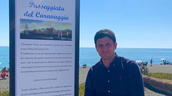 Ladispoli vandalizzati i cartelli sulla “Passeggiata del Caravaggio”