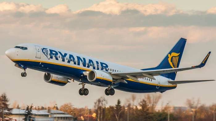 Enac contro Ryanair: “Violate le norme anti-covid: se continua stop ai voli in Italia”