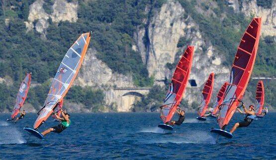 Vela azzurra, al lavoro sul windsurf olimpico IQ Foil: primo stage sul Garda