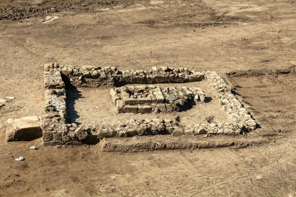 Malafede, riemersa una vasca di epoca romana risalente al V secolo a.C.