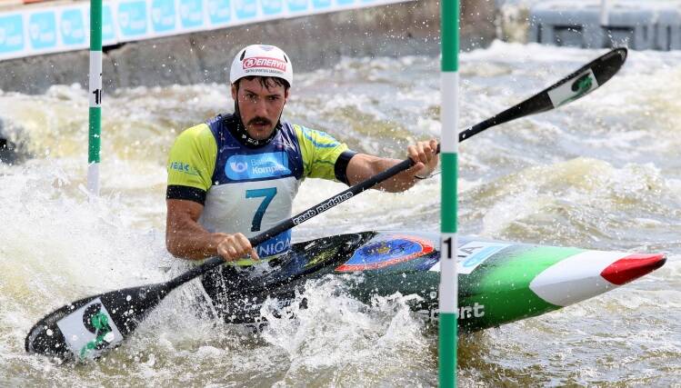 Italiani Assoluti di canoa, De Gennaro campione tricolore nel K1