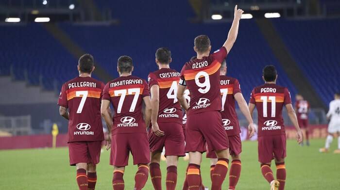 Manita giallorossa all’Olimpico, anche Dzeko torna a segnare: col Benevento finisce 5-2