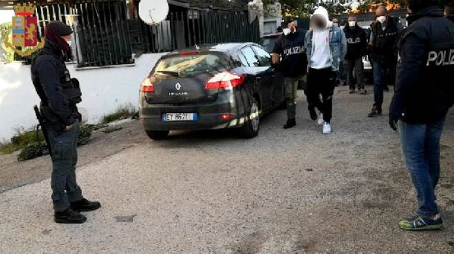 Anzio, sgominata una centrale di spaccio nel quartiere “Corso Italia”: 2 arresti e 2 denunce