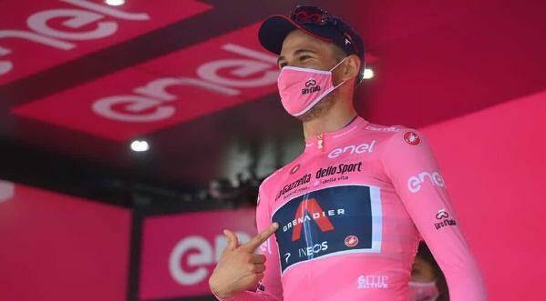 Giro d’Italia, Filippo Ganna vince a Cosenza: una fuga da campione