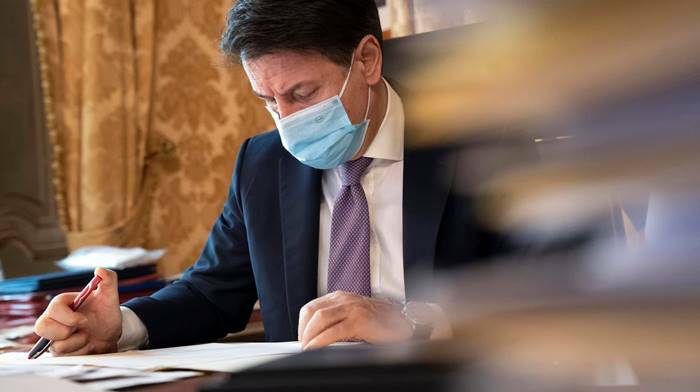 Dpcm di novembre, il premier Conte ha firmato il nuovo decreto