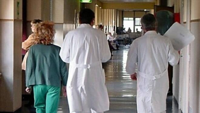 Cisl medici Lazio e Roma: “Basta chiedere sacrifici agli operatori della salute, ci vogliono nuove assunzioni”