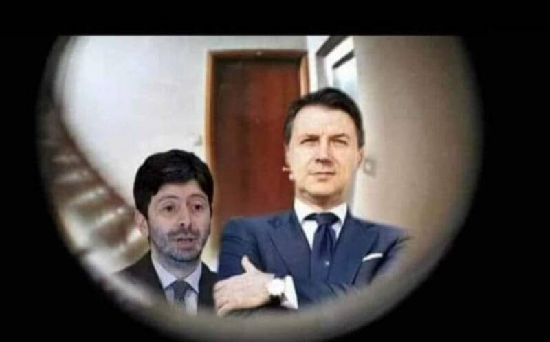 “Spia il tuo vicino”: ecco i meme più divertenti sul Dpcm che “vieta” le feste