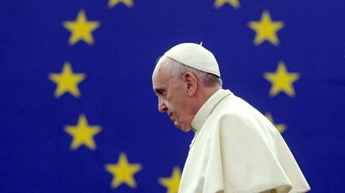 Papa Francesco: “Sogno un’Europa sanamente laica, solidale e generosa”