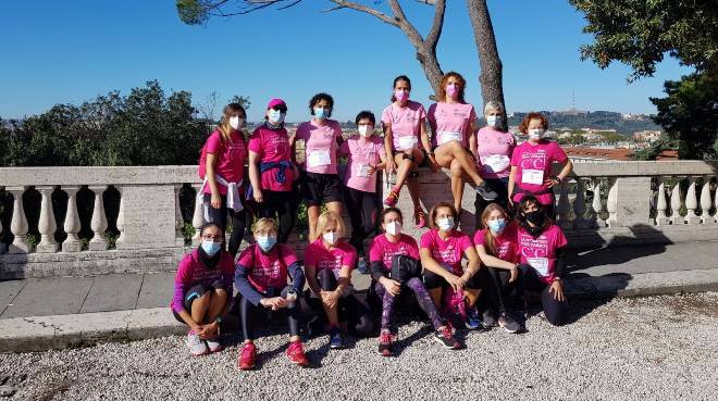 Staffetta Pink, l’11 ottobre la tappa a Villa Borghese. Le Pink: “Se semo pijate Roma!”