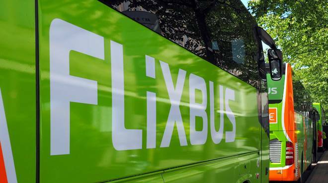 Flixbus in giro per l’Infernetto, ma in realtà è lo 070: così Atac scongiura gli assembramenti