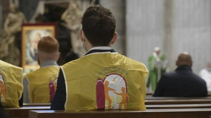 Giornata Mondiale dei Poveri, il Papa: “Non lasciamoci contagiare dall’indifferenza”