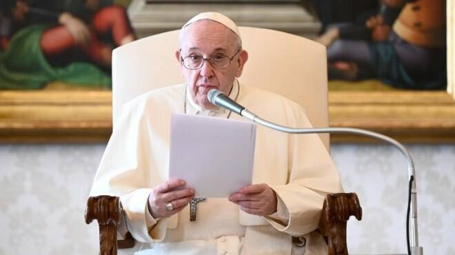 Il Papa: “La Chiesa non è un partito o un mercato, è Dio che fa la Chiesa”