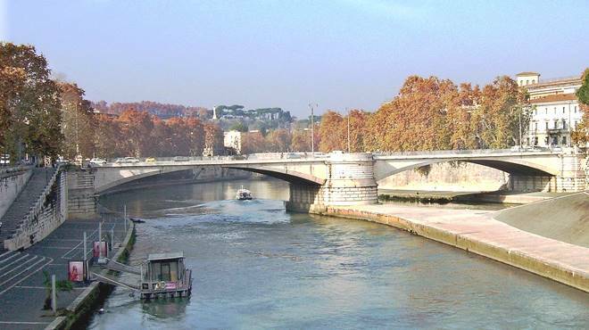 Roma, chiuso ponte Garibaldi per lavori di manutenzione tranviaria