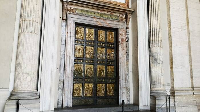 Giubileo 2025: online la nuova App del Vaticano per varcare la Porta Santa