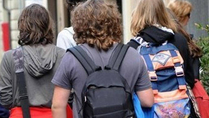 Formia, fanno “filone” a scuola col permesso dei genitori: denunciate 4 famiglie