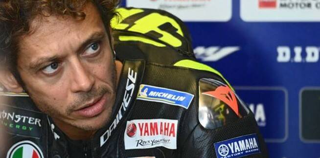 Valentino Rossi ancora positivo al Covid-19: “Mi sento bene, voglio tornare in pista”