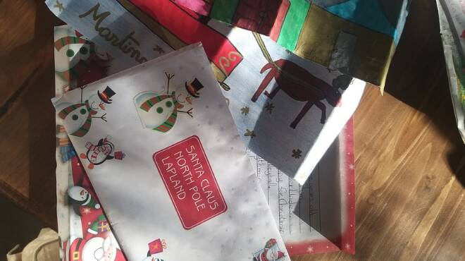 Torna l’iniziativa “La Posta di Babbo Natale”: Poste Italiane risponde alle letterine dei bambini