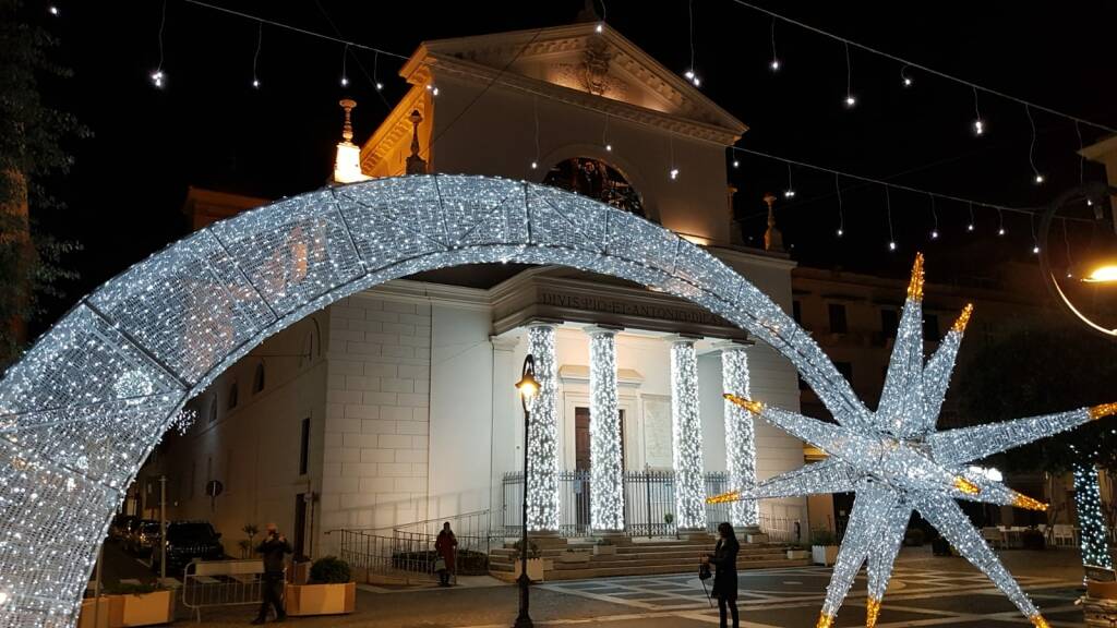 Sabato 5 dicembre l’accensione delle luminarie della Città di Anzio