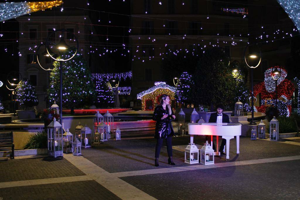 Anzio, gli auguri di Natale diventano “social”