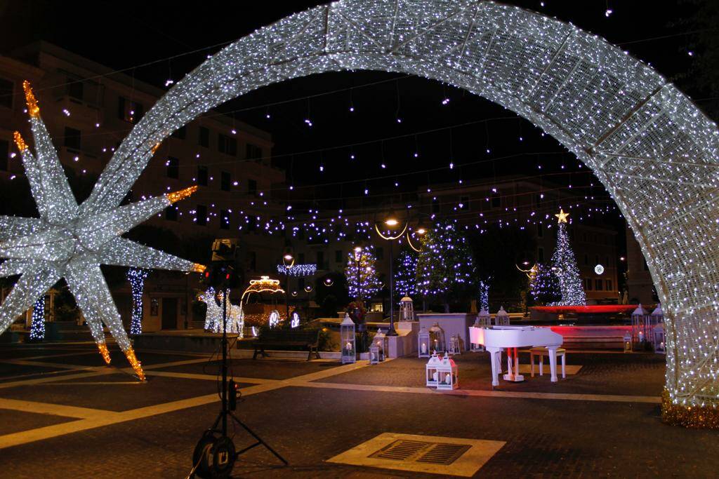 Anzio, gli auguri di Natale diventano “social”