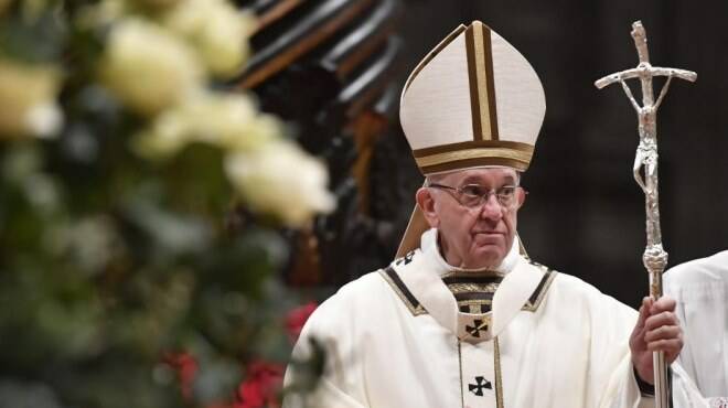 Papa Francesco con una “dolorosa sciatalgia”: salta il Te Deum e la messa del 1 gennaio
