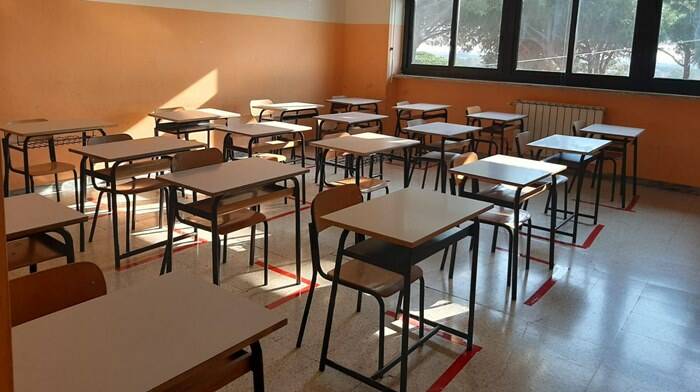 Covid-19 nelle scuole di Latina, vertice in Prefettura dopo l’aumento dei contagi