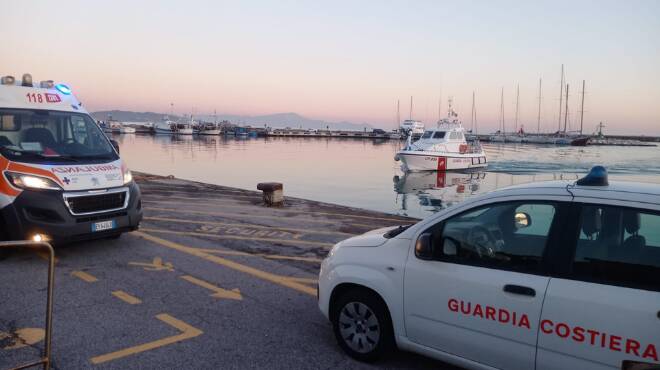 Gaeta, accusa un malore su un’imbarcazione inglese: salvato dalla Guardia Costiera
