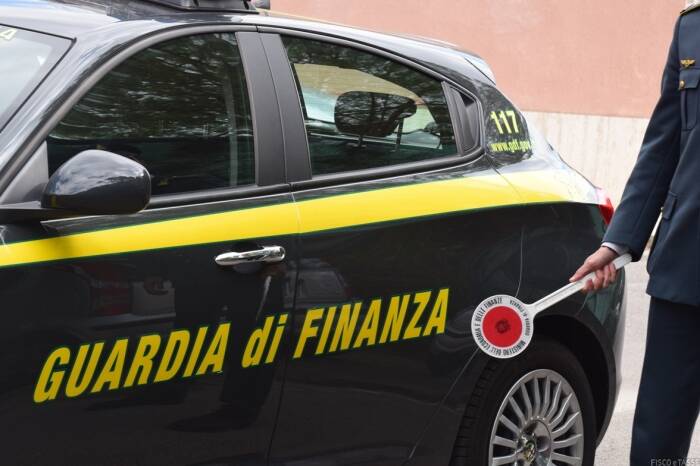 Guardia di Finanza, concorso per l’ammissione di 69 allievi ufficiali del ruolo normale