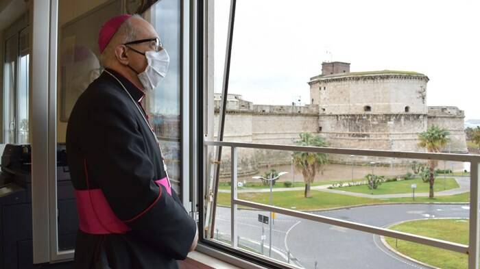 Mons. Ruzza al forte Michelangelo: benedizione di Capodanno per il porto di Civitavecchia