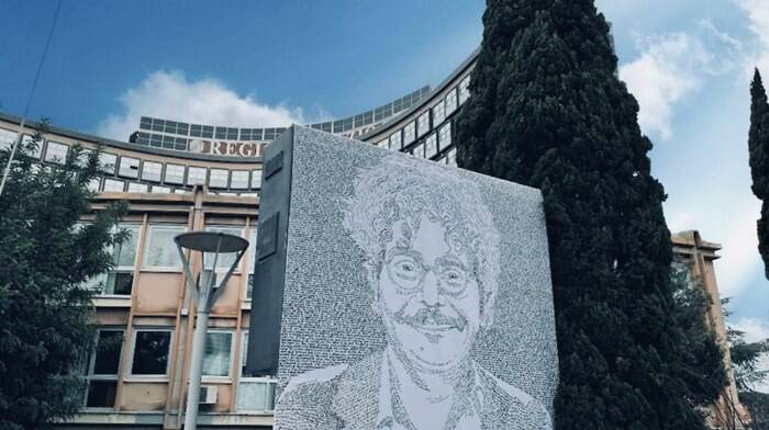 Sulla facciata della Regione Lazio il manifesto con Patrick Zaki: “Sia liberato subito”