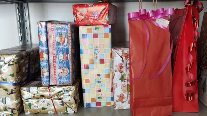 Montalto, donati oltre cento pacchi ai bambini con l’iniziativa “Scatole di Natale”