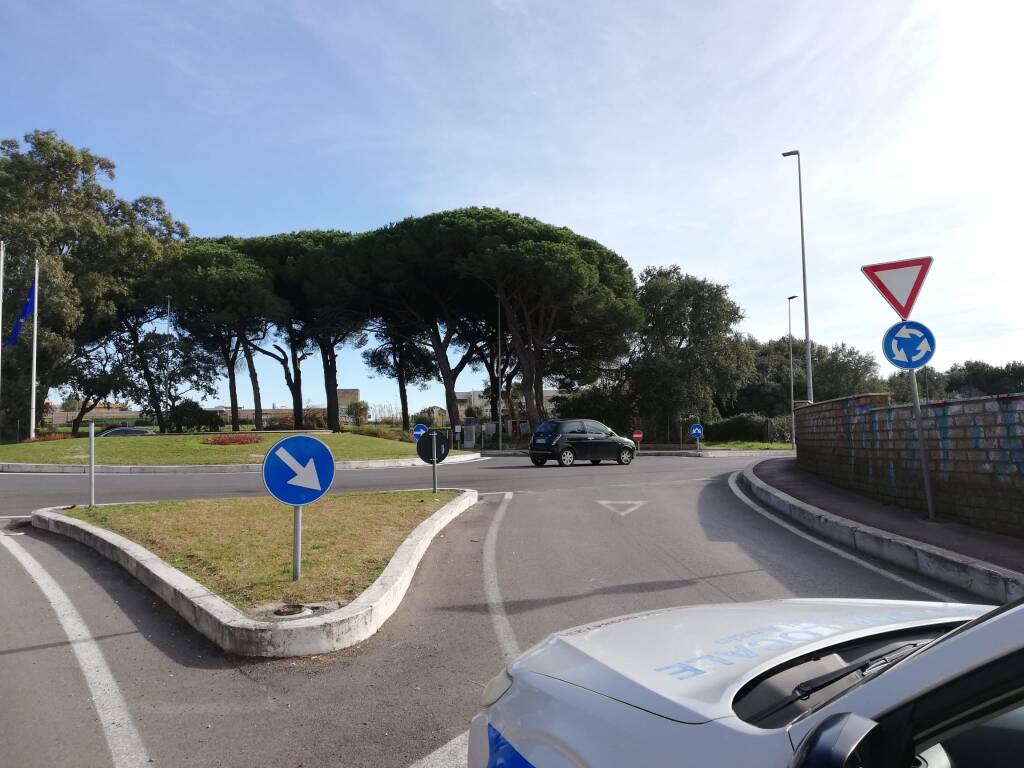 Anzio, strade più sicure, arriva la nuova segnaletica verticale