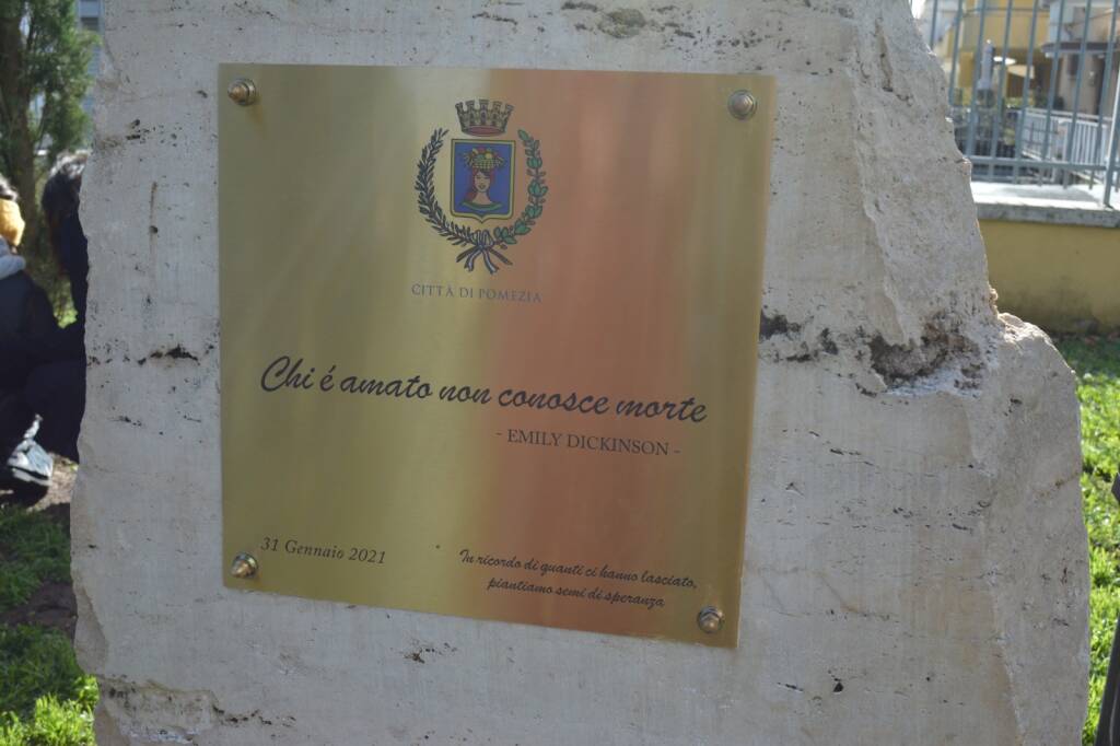 Il Comune di Pomezia ricorda le vittime di Covid-19