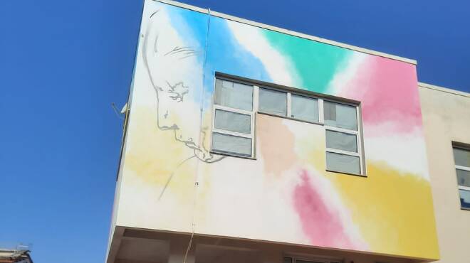 Ardea, le curiosità del murales su Giacomo Manzù: ecco chi sono gli artisti