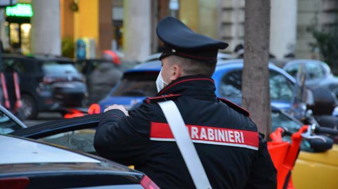 Roma, controlli anti-Covid dei carabinieri: chiusa un’attività e multate 6 persone