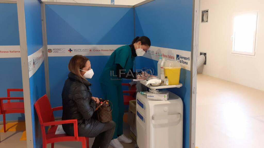 Covid-19, nel Lazio 854 nuovi casi ma è record di vaccinazioni: 12mila in 24 ore