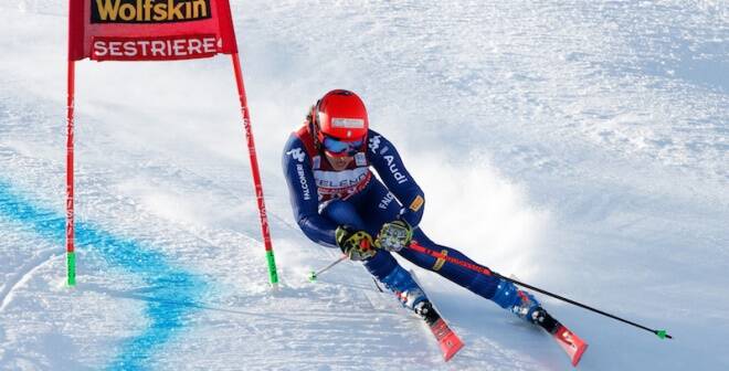 Federica Brignone inconsolabile: esce fuori pista nello slalom